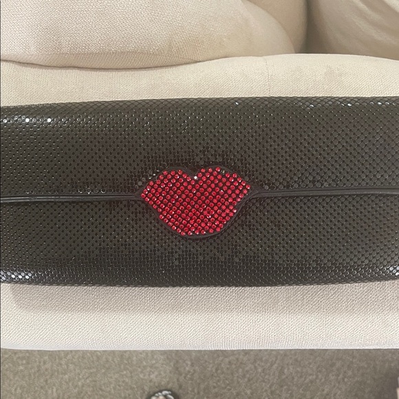 Cache Black Clutch with Red Lip Accent - Picture 1 of 5